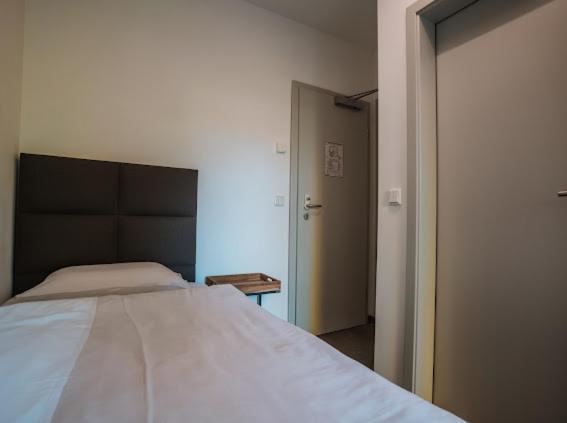 Mey Boardinghouse Apart otel Bielefeld Dış mekan fotoğraf